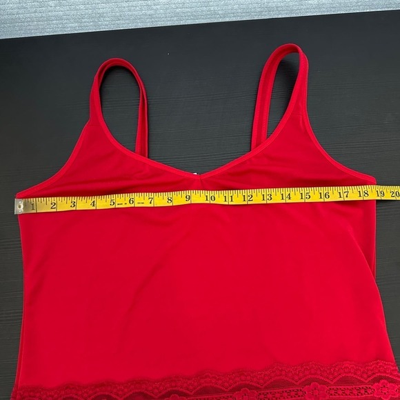 Body Form Red V-Neck Wide Strap Pullover Lace Hem Tank Top Women's Plus Size 2X - Picture 9 of 11